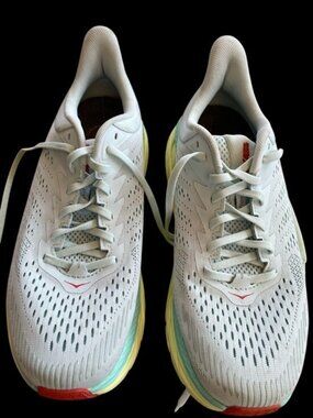 Hoka One One Clifton 7 Running Shoes Size 10D Wide Morning Mist Coral